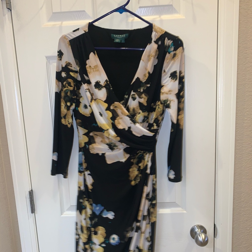 Ralph Lauren size 6 black floral dress!
